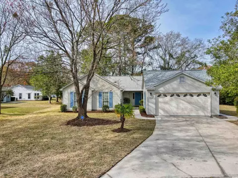1001 Cardinal Ct, Murrells Inlet, SC 29576
