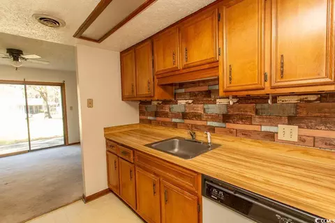 Kitchen - 103 Ebb Tide Harbour, Myrtle Beach, SC 29577 photo 2 of 3