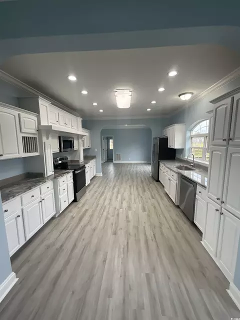 Kitchen - 3534 Carter Rd, Loris, SC 29569 photo 1 of 2