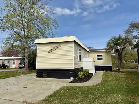 272 Flamingo Dr, Surfside Beach, SC 29575