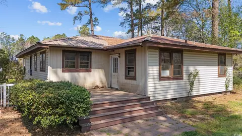 524 Allen St, Loris, SC 29569