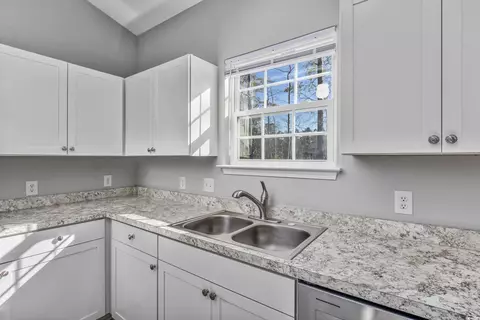 352 Oak Crest Cir, Longs, SC 29568 photo 12