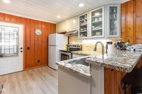 600 Hillside Dr S, North Myrtle Beach, SC 29582 photo 9