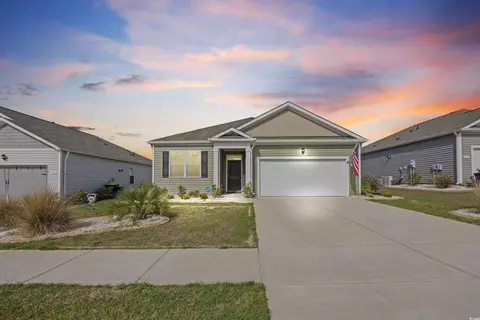 967 Irving Dr, Little River, SC 29566