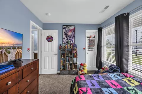 Bedroom - 1340 Valor Rd, Conway, SC 29527 photo 4 of 6
