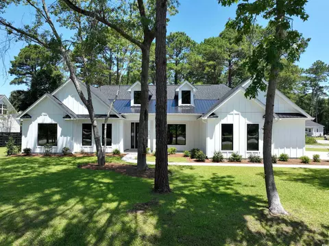 974 Crooked Oak Dr, Pawleys Island, SC 29585