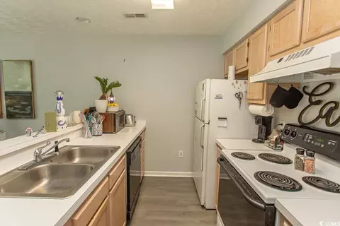 Kitchen - 646 Tupelo Ln #4E, Longs, SC 29568 photo 2 of 2