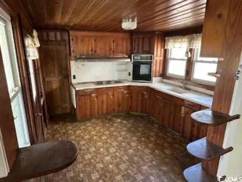 Kitchen - 1504 Chester St, Myrtle Beach, SC 29577 photo 1 of 1
