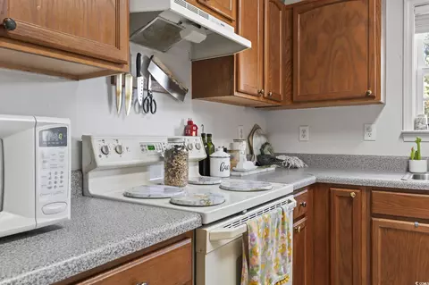 Kitchen - 7530 Maple Swamp Rd, Gresham, SC 29546 photo 4 of 4