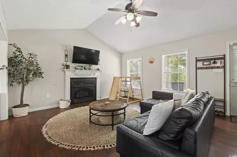Living - 7530 Maple Swamp Rd, Gresham, SC 29546 photo 1 of 2