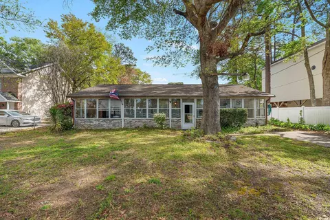 634 Melody Ln, Surfside Beach, SC 29575