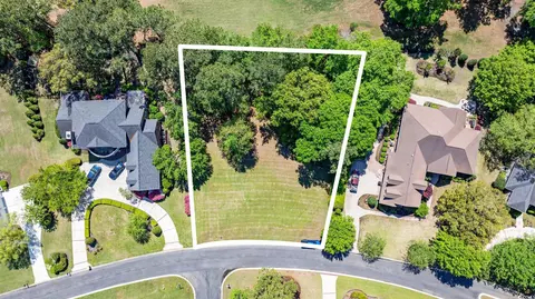 202 Oatland Lake Dr, Pawleys Island, SC 29585