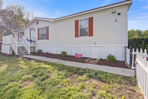 8404 Bloomwood Dr, Myrtle Beach, SC 29588