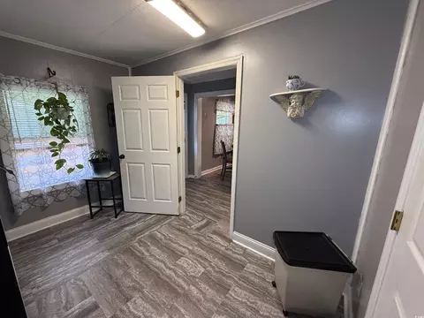Entry Way - 2005 Loblolly St, Georgetown, SC 29440 photo 3 of 4