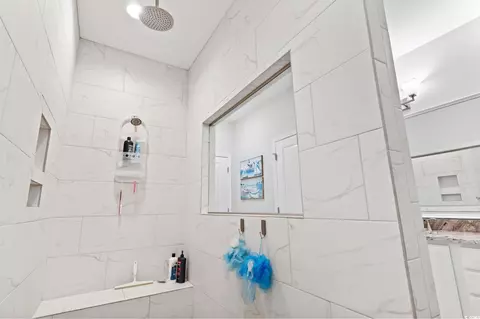Bath - 5000 Azul Loop, Myrtle Beach, SC 29579 photo 3 of 5