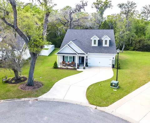 74 N Levee Dr, Georgetown, SC 29440