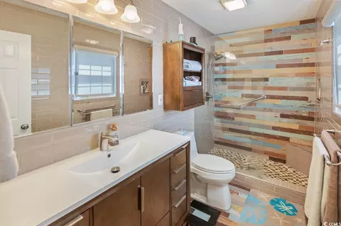Bath - 416 2nd Ave N, Surfside Beach, SC 29575 photo 2 of 3