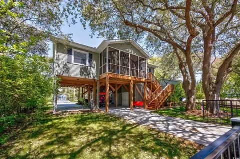 4520 Hedrick St, North Myrtle Beach, SC 29582