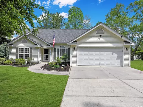 1015 Vestry Dr, Murrells Inlet, SC 29576