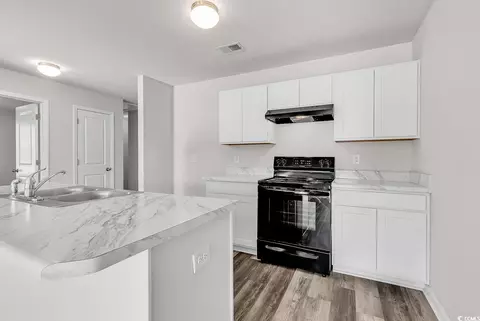 Kitchen - 500 Dundalk Dr, Conway, SC 29526 photo 4 of 4