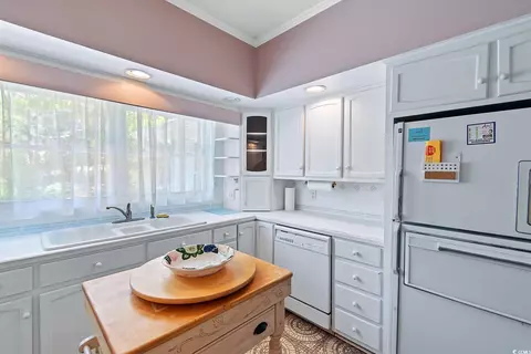321 Heather Ct, Sunset Beach, NC 28468 photo 9