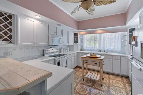 321 Heather Ct, Sunset Beach, NC 28468 photo 8