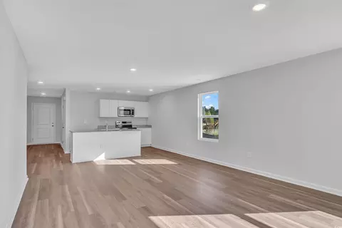 Living - 977 Cherrystone Loop, Conway, SC 29526 photo 2 of 3