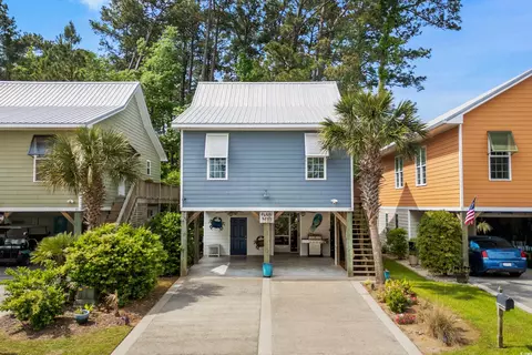 77 Weatherboard Ct, Pawleys Island, SC 29585