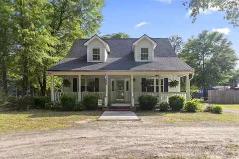 228 Hopeland St, Pawleys Island, SC 29585