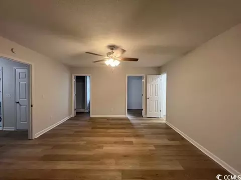 Living - 116 Hickory Dr, Conway, SC 29526 photo 2 of 9