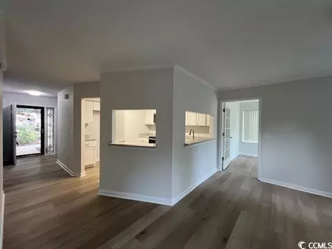 Living - 116 Hickory Dr, Conway, SC 29526 photo 7 of 9