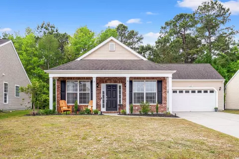 4697 Farm Lake Dr, Myrtle Beach, SC 29579