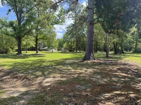 1064 Wee Tee Rd, Andrews, SC 29510
