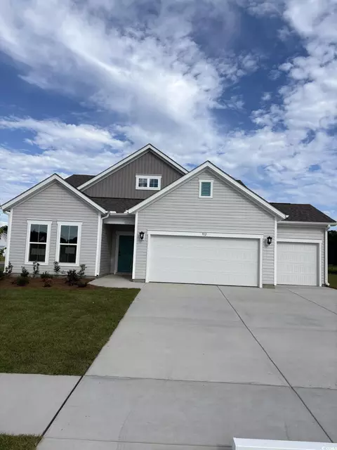 912 Inlet Keys St, Murrells Inlet, SC 29576