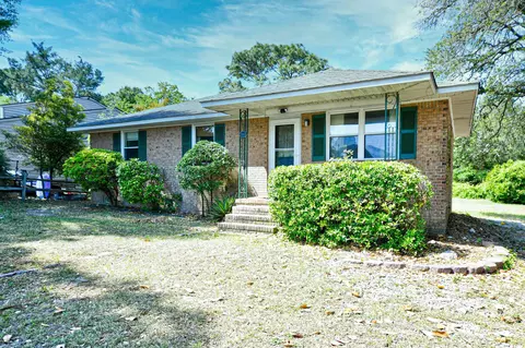 703 S 21st Ave S, North Myrtle Beach, SC 29582