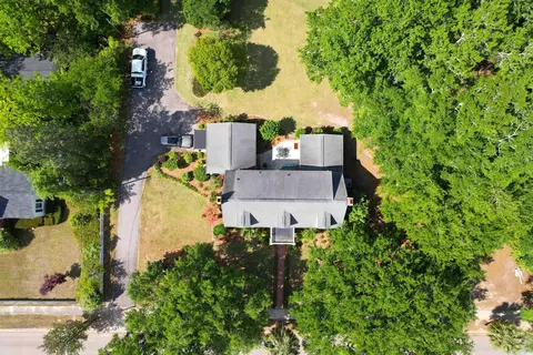 402 E Broad St, Hemingway, SC 29554 photo 4