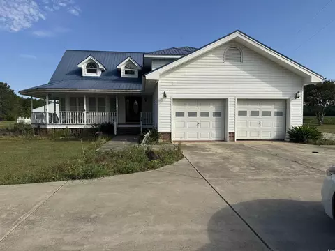 3293 Schoolhouse Dr, Hemingway, SC 29554