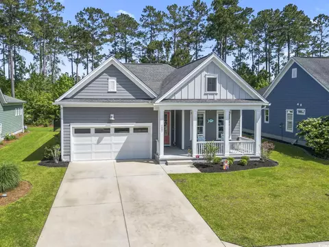 1007 Longwood Bluffs Cir, Murrells Inlet, SC 29576