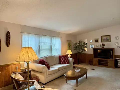 484 Oceanside Dr, Surfside Beach, SC 29575 photo 8
