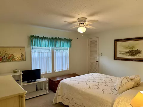484 Oceanside Dr, Surfside Beach, SC 29575 photo 9
