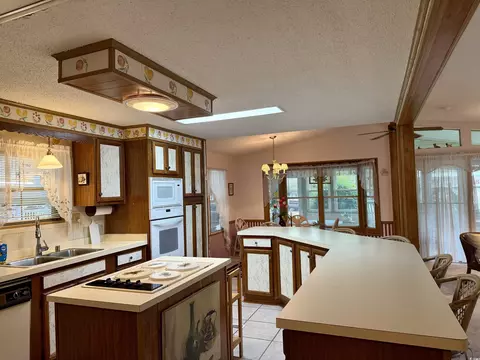 484 Oceanside Dr, Surfside Beach, SC 29575 photo 3