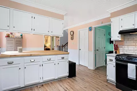 Kitchen - 238 Robin Dr, Georgetown, SC 29440 photo 4 of 4