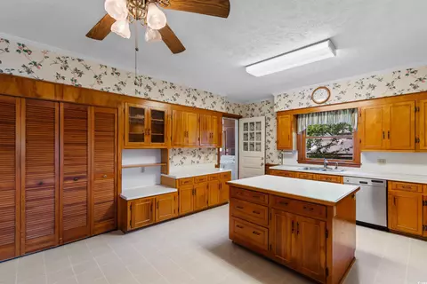 118 Ford Ave, Mullins, SC 29574 photo 9