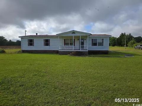 11 Lilac Ln, Nesmith, SC 29580