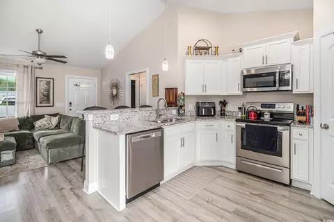 Kitchen - 2521 Wise Rd, Conway, SC 29526 photo 2 of 2
