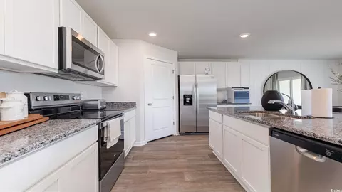 Kitchen - 850 Farmers Passage Loop, Loris, SC 29569 photo 1 of 4