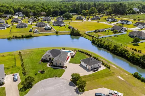 413 Wine Ct, Conway, SC 29527 photo 3