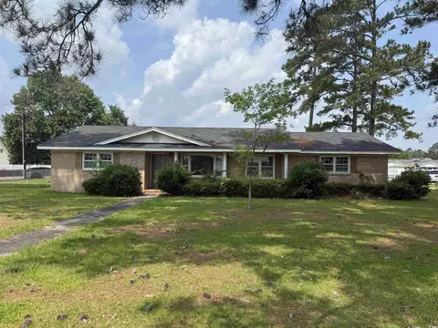 1002 S Beech Ave, Andrews, SC 29510