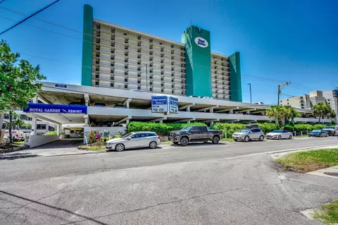 1210 N Waccamaw Dr #602, Murrells Inlet, SC 29576