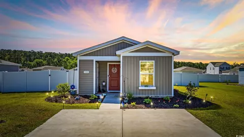 924 Akron St, Conway, SC 29526